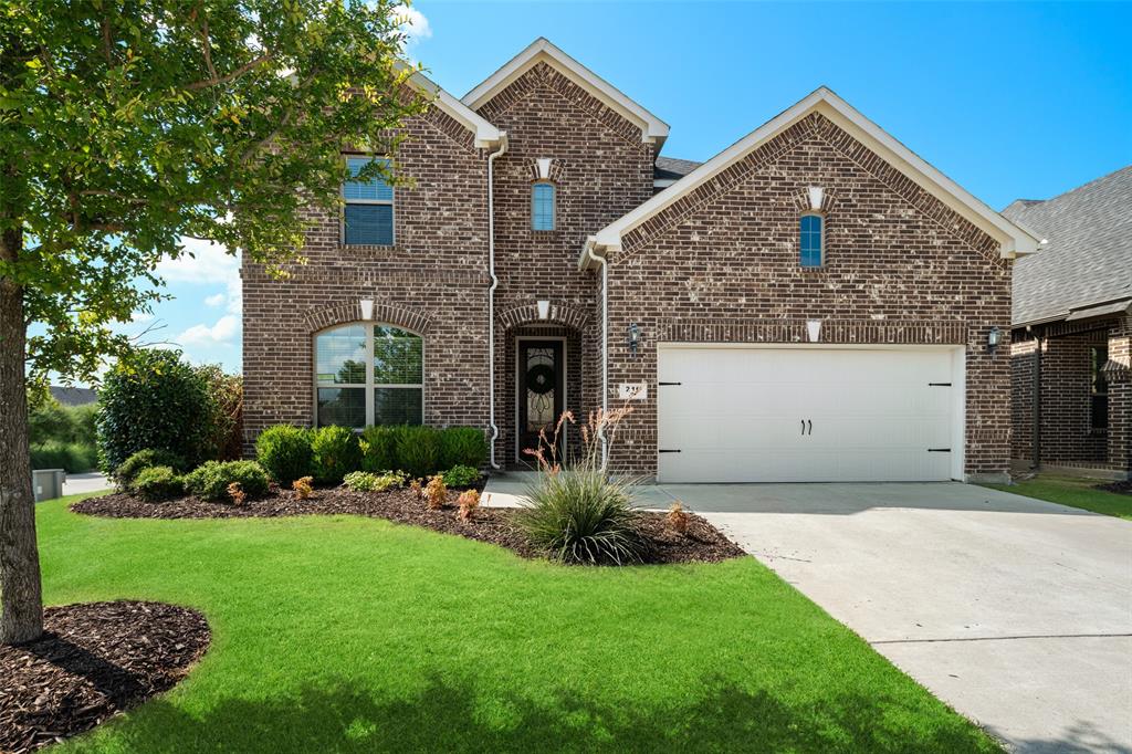 216 Village Creek Drive Property Photo 1