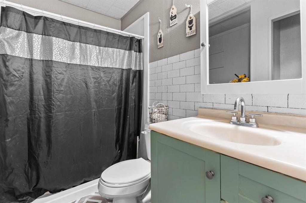 408 John Street Property Photo 21