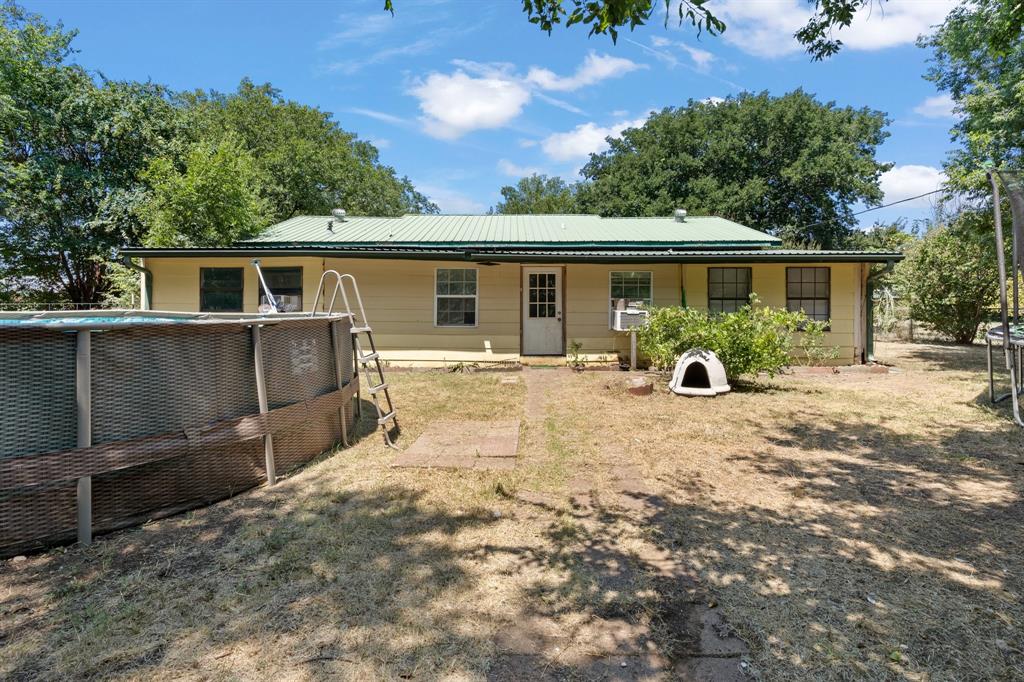 408 John Street Property Photo 36