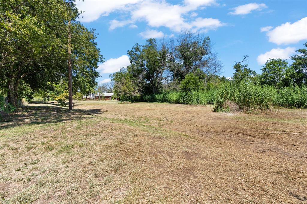 408 John Street Property Photo 40