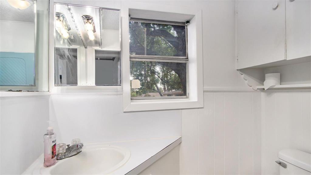 1111 Saint Edwards Street Property Photo 16
