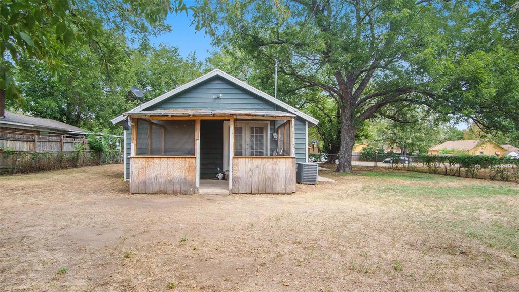 1111 Saint Edwards Street Property Photo 24