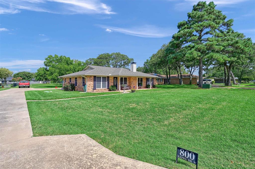 800 Kiowa Drive Property Photo 3