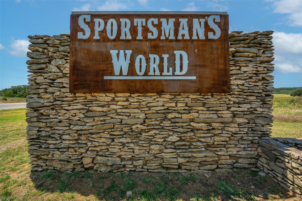 8021 Hells Gate Loop Property Photo 2