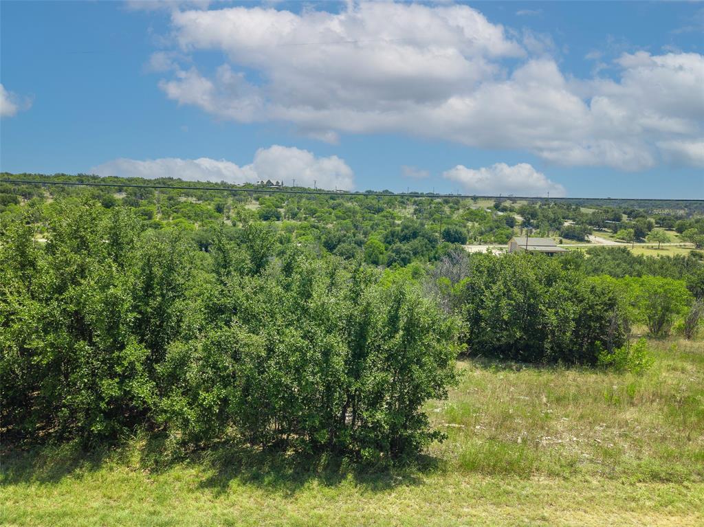 8021 Hells Gate Loop Property Photo 5