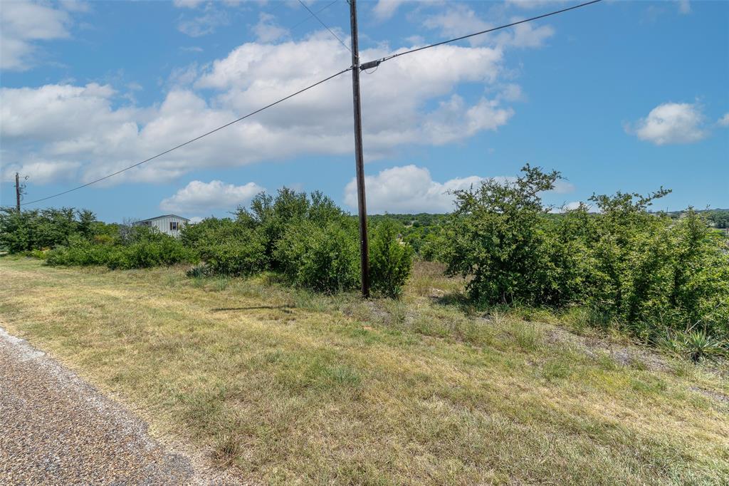 8021 Hells Gate Loop Property Photo 8