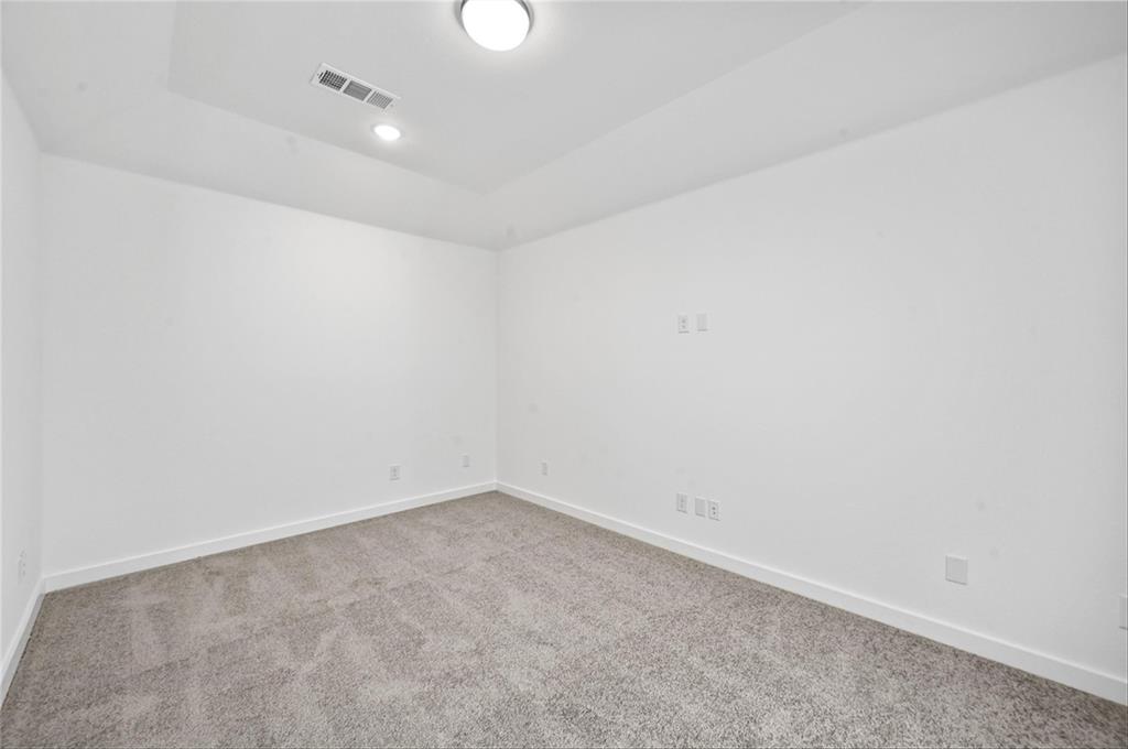 2712 Holland Court Property Photo 26