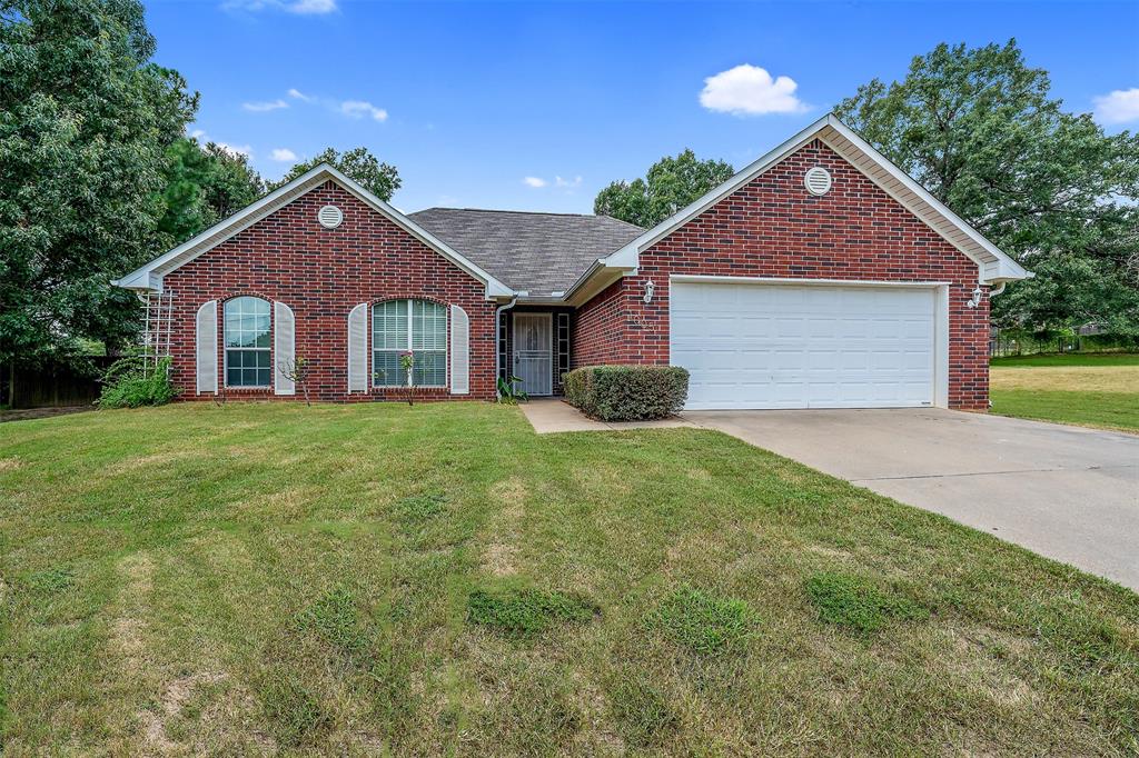 1005 Karen Drive Property Photo 1