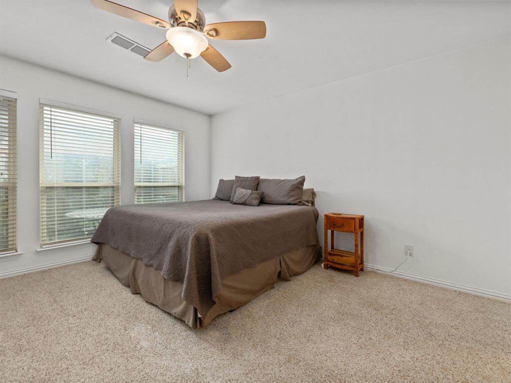 6504 Lago Vista Drive Property Photo 13