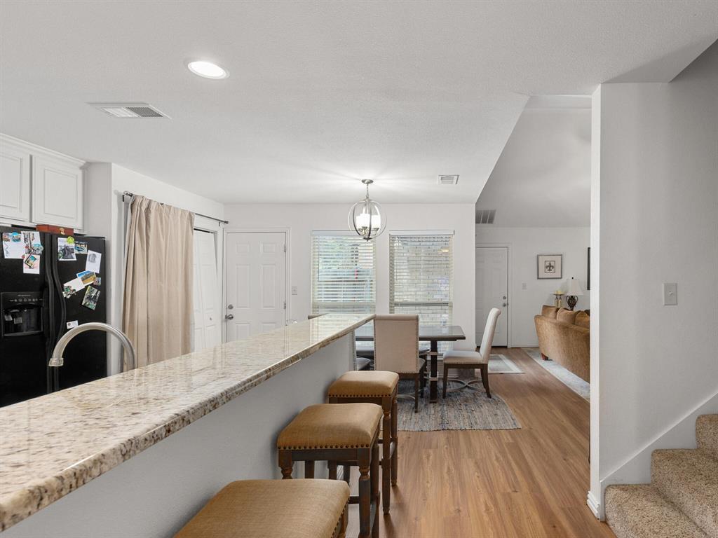 6504 Lago Vista Drive Property Photo 24
