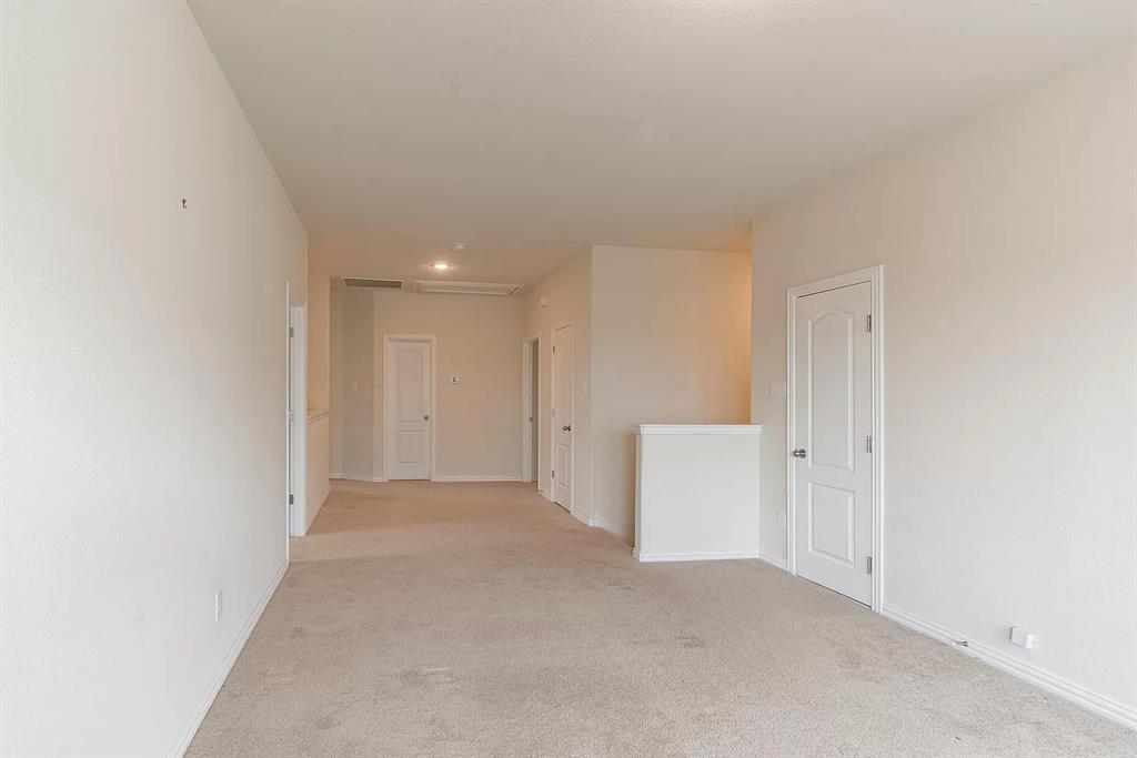 995 Canterbury Lane Property Photo 11