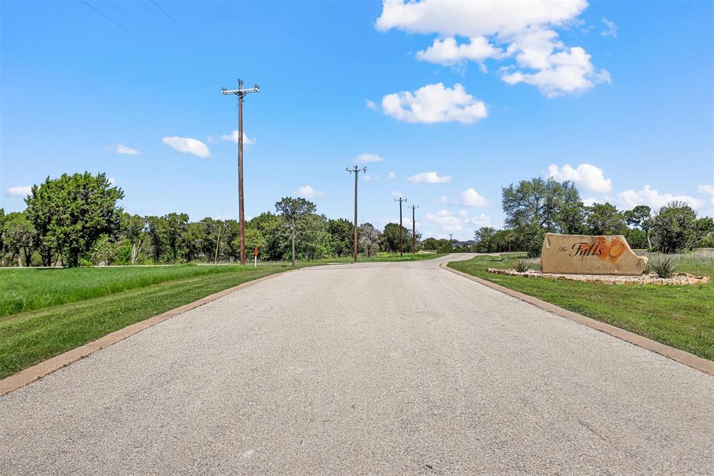 7233 Retreat Boulevard Property Photo 4
