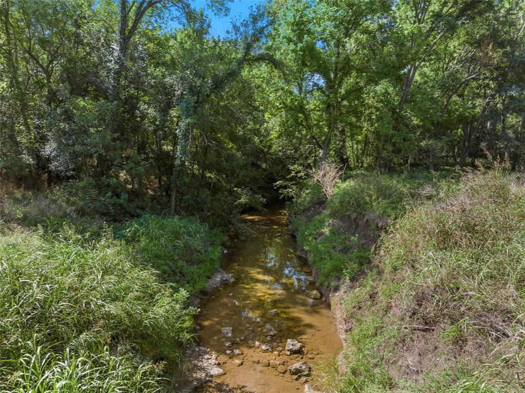 837 Hcr 2421 Property Photo 3