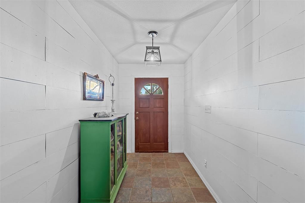 837 Hcr 2421 Property Photo 9