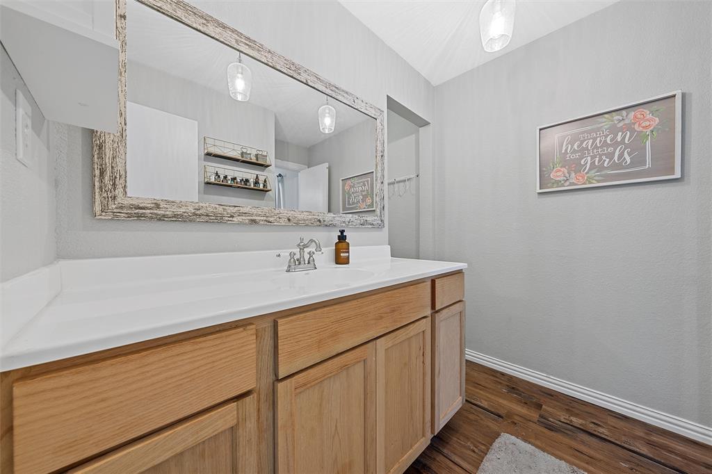 837 Hcr 2421 Property Photo 16