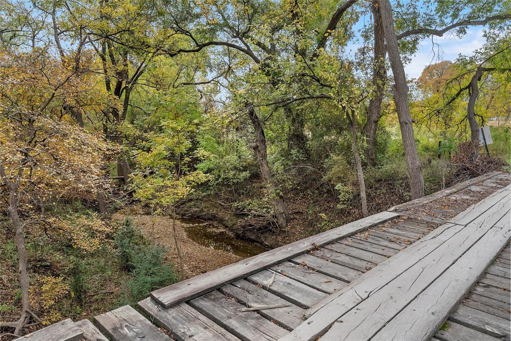 837 Hcr 2421 Property Photo 27
