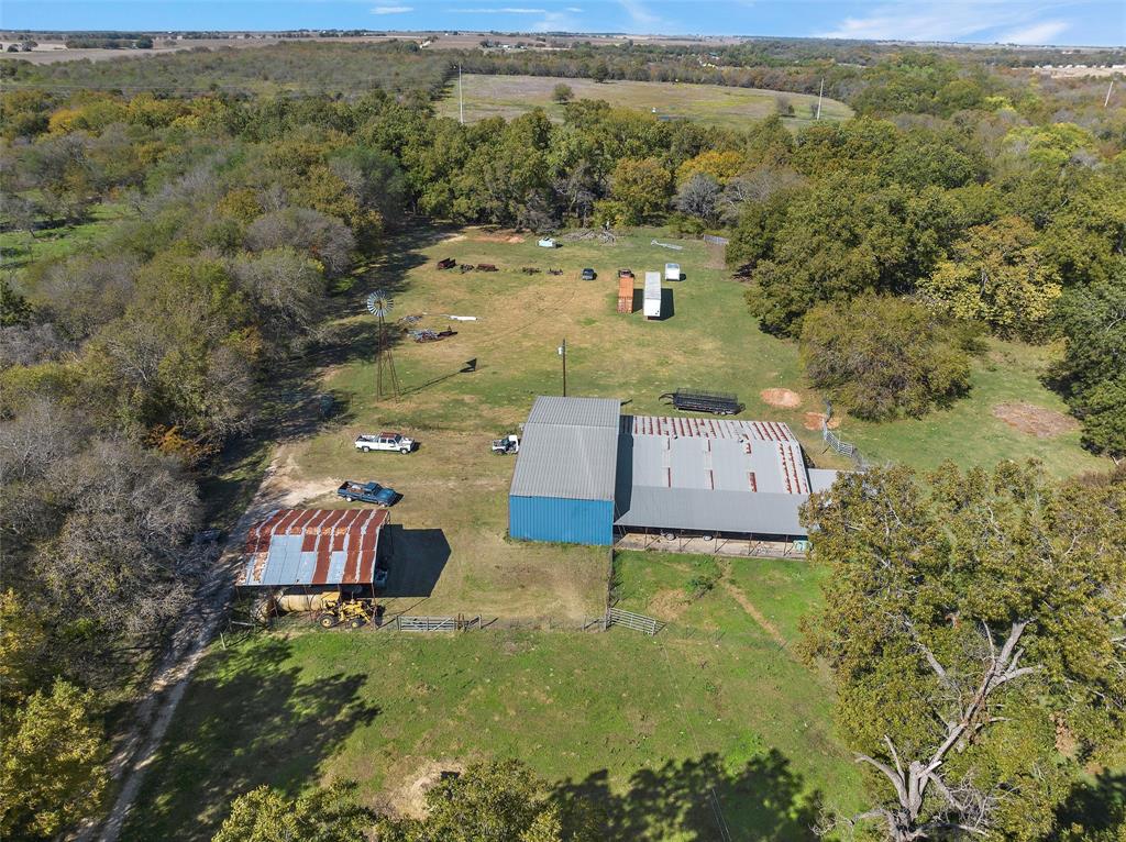 837 Hcr 2421 Property Photo 32