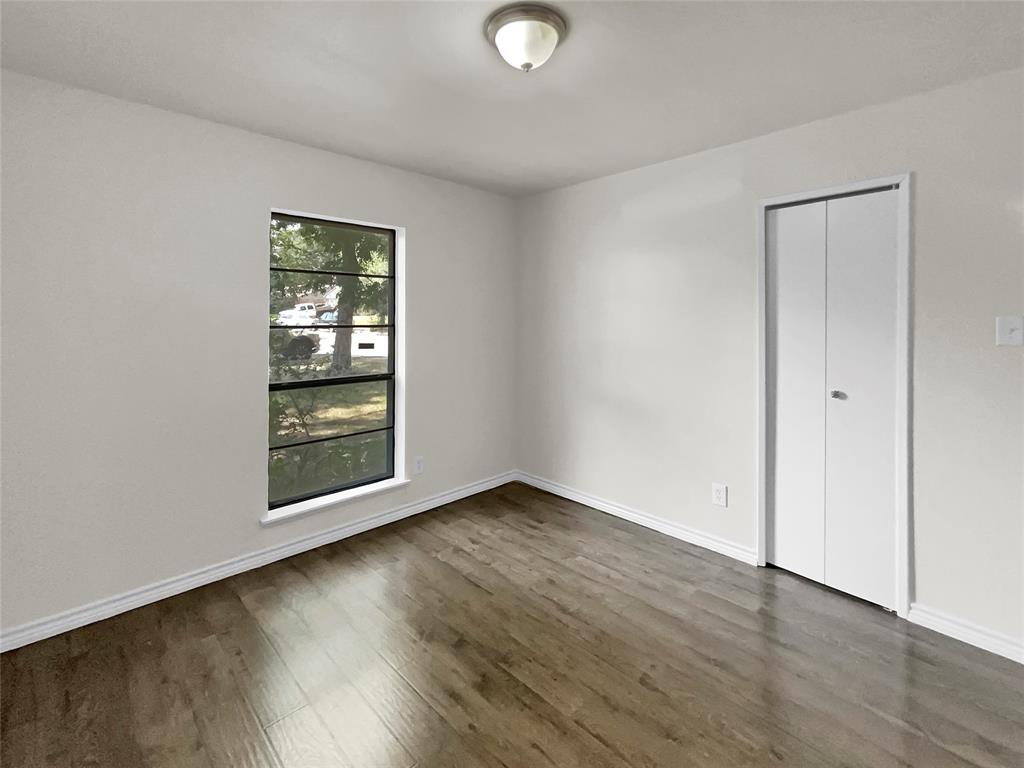 6102 Lakecrest Drive Property Photo 12