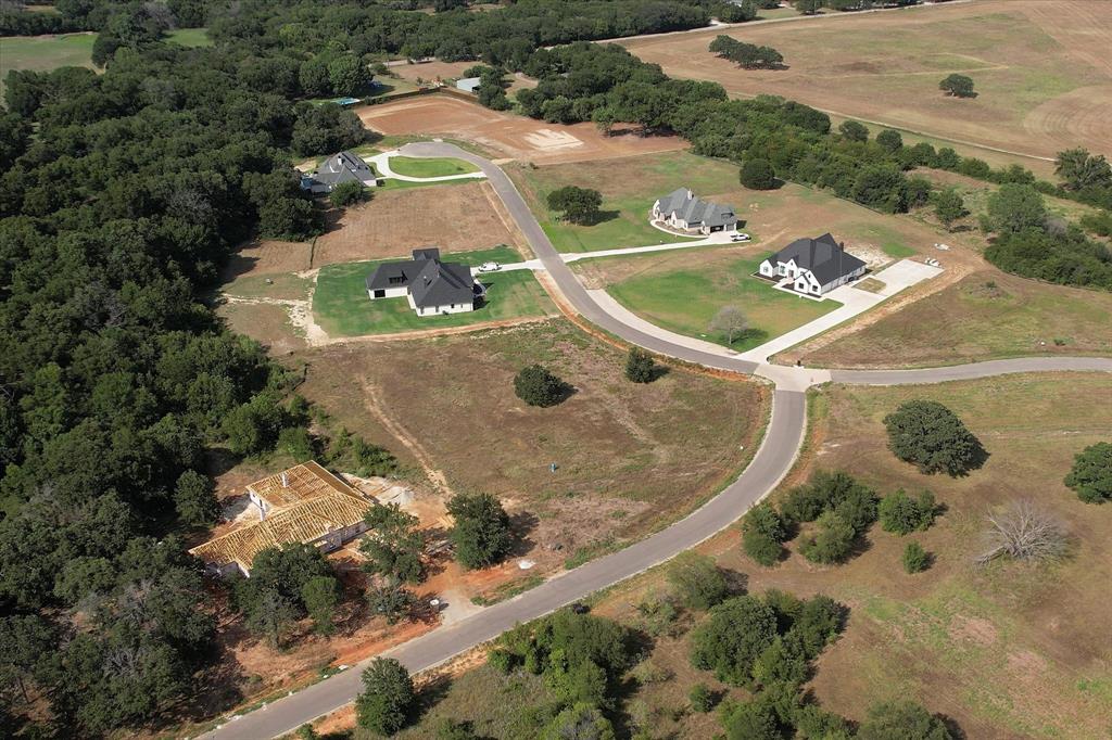 2001 Meadow Bend Court Property Photo 4
