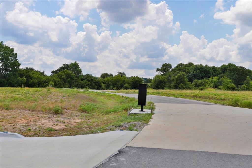2001 Meadow Bend Court Property Photo 12