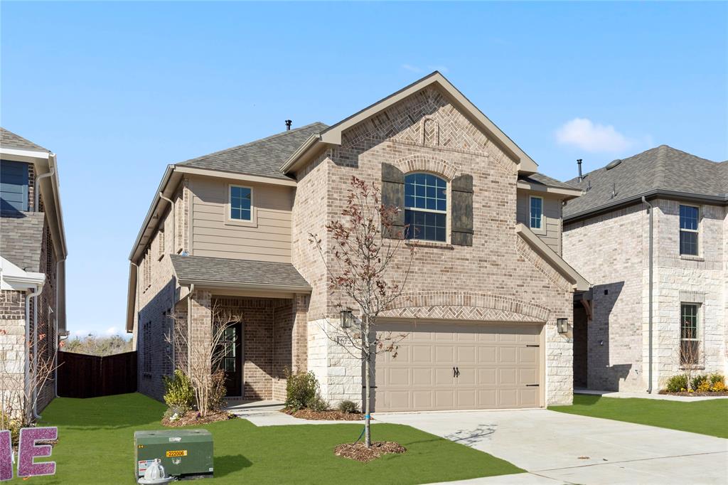 1672 Gracehill Way Property Photo 2