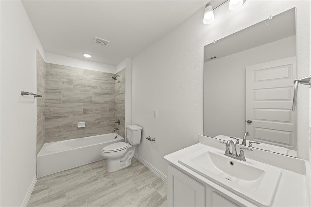 1672 Gracehill Way Property Photo 24