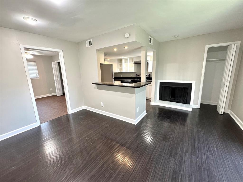 4023 Hall Street Condo Real Estate Listings Main Image