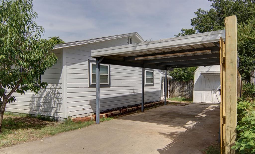 1302 Joslin Street Property Photo 10
