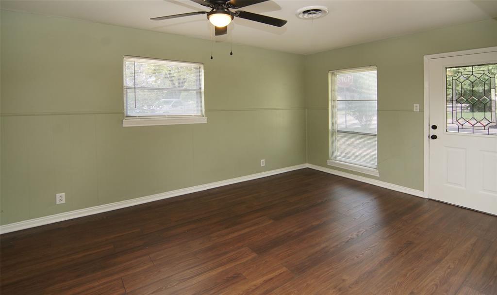 1302 Joslin Street Property Photo 14