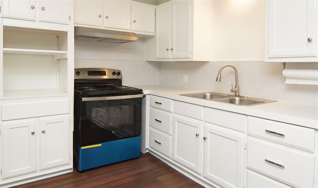 1302 Joslin Street Property Photo 16