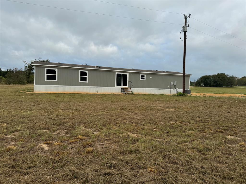 890 P R 7705 Property Photo 3