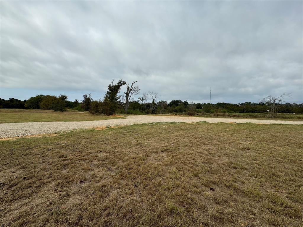 890 P R 7705 Property Photo 6