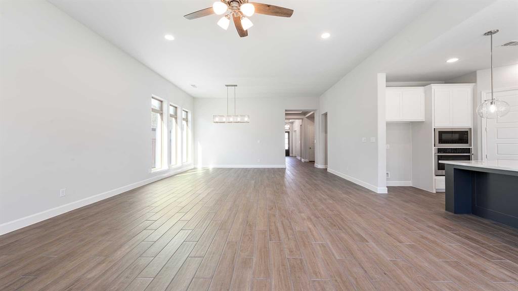 2434 Shane Drive Property Photo 7