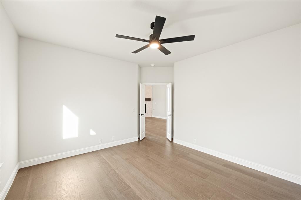 833 Yosemite Drive Property Photo 21