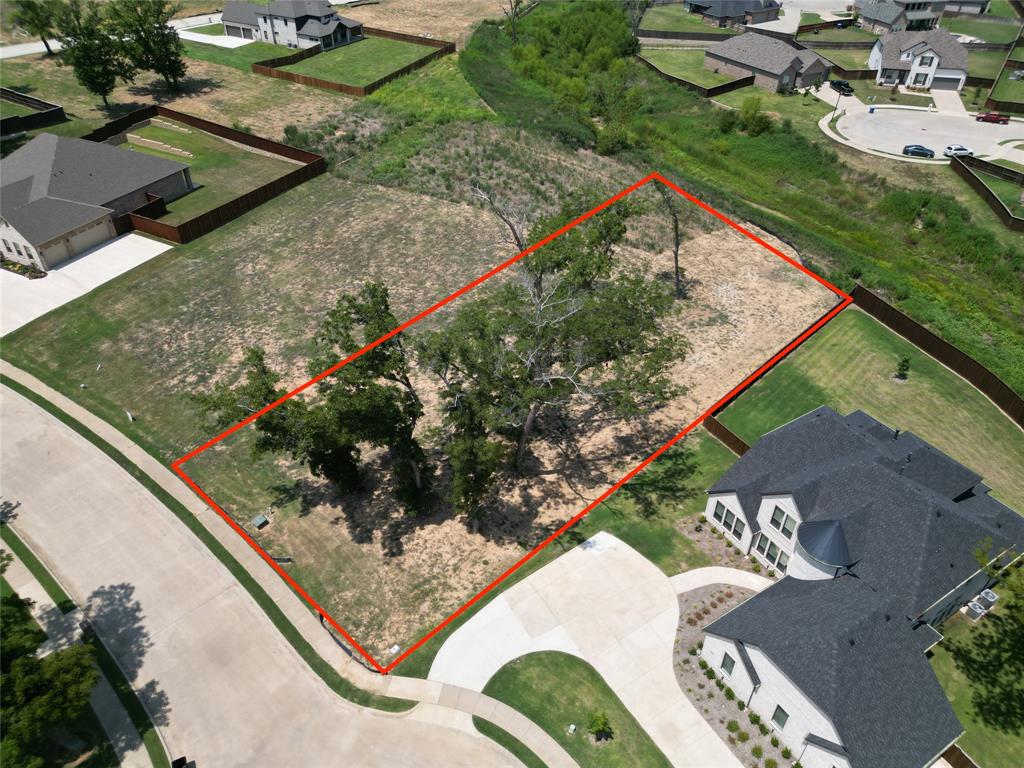 3805 Saddle Creek Property Photo 3