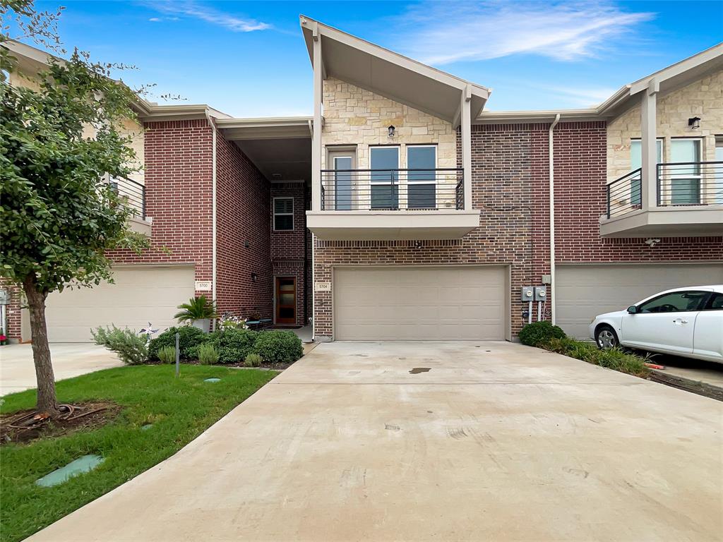 5704 Woodlands Drive Property Photo