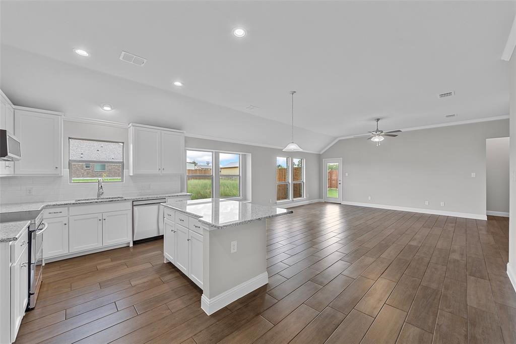 312 Pennington Road Property Photo 6