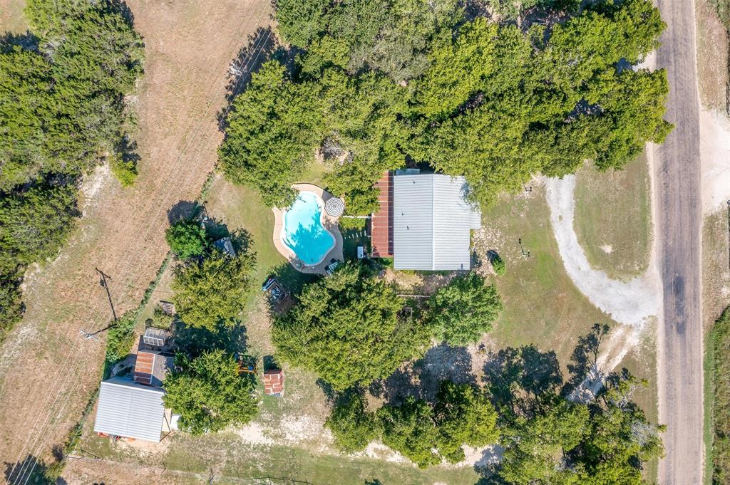 8716 County Road 1224a Property Photo 5