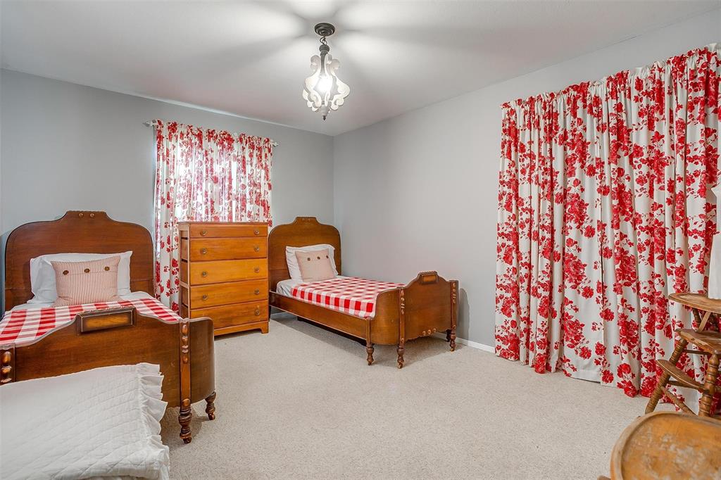 8716 County Road 1224a Property Photo 14