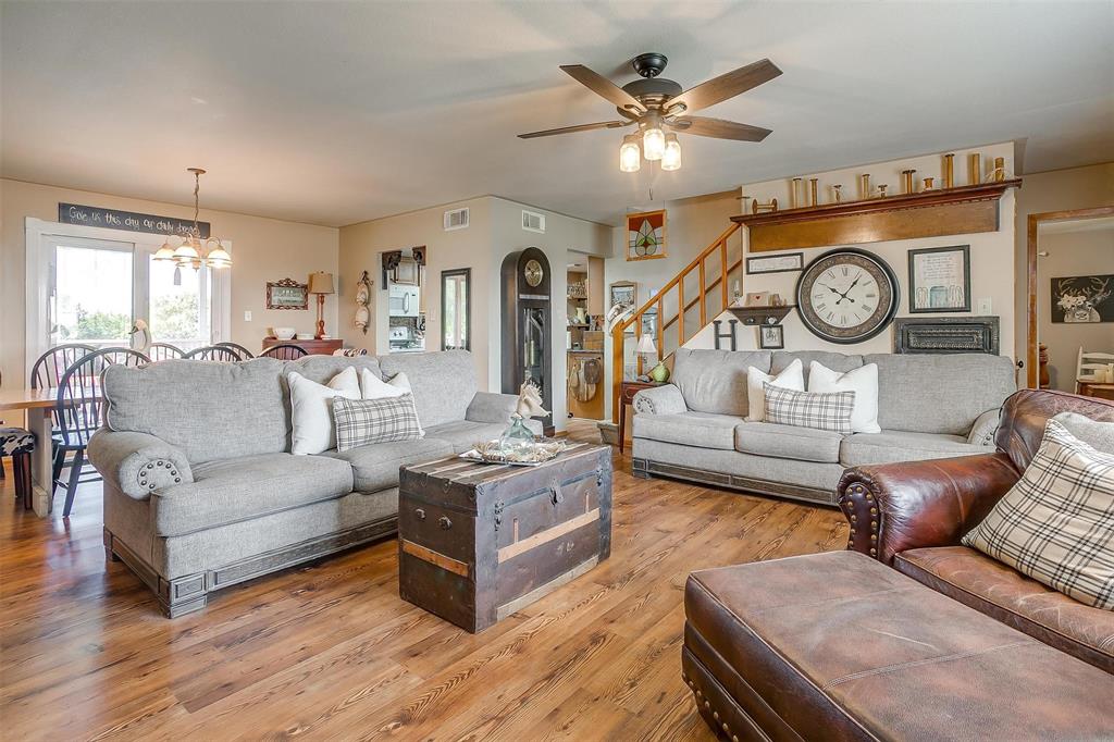 8716 County Road 1224a Property Photo 24