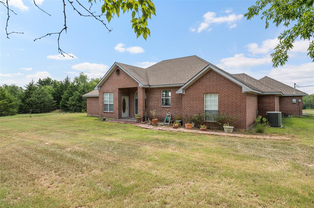1579 County Road 3365 Property Photo 3