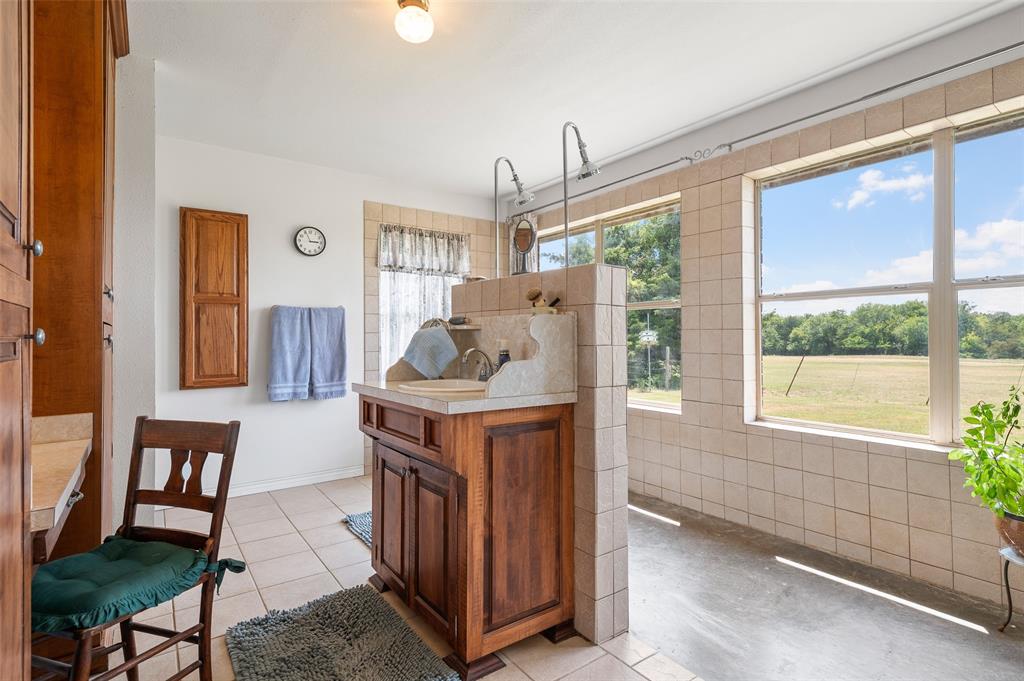 1579 County Road 3365 Property Photo 17