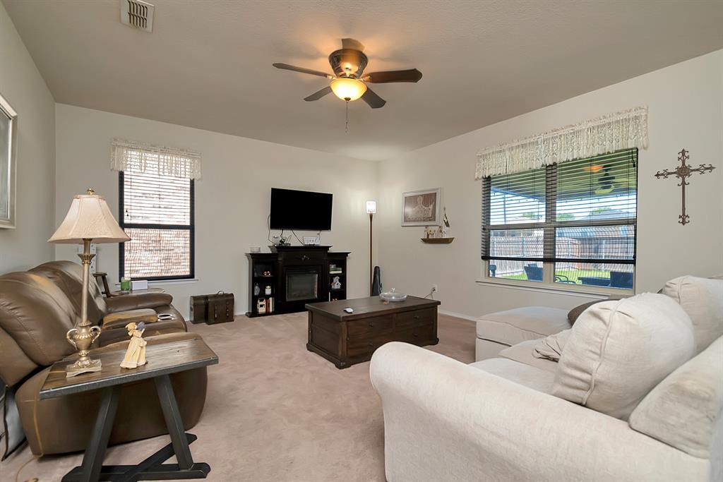 4216 Glen Abbey Drive Property Photo 3
