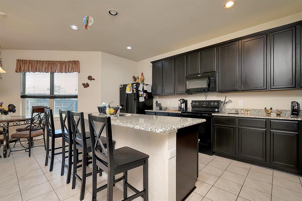4216 Glen Abbey Drive Property Photo 10