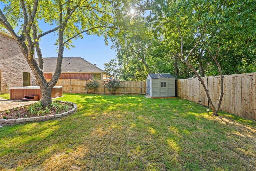 809 Westwood Court Property Photo 28