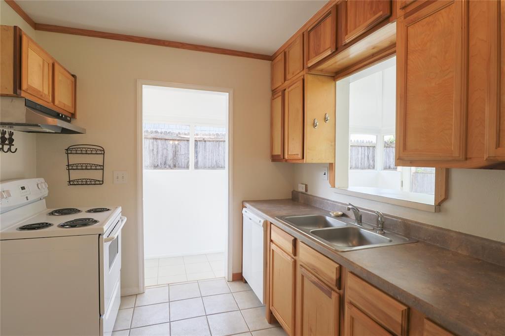 704 N Bailey Avenue Property Photo 10
