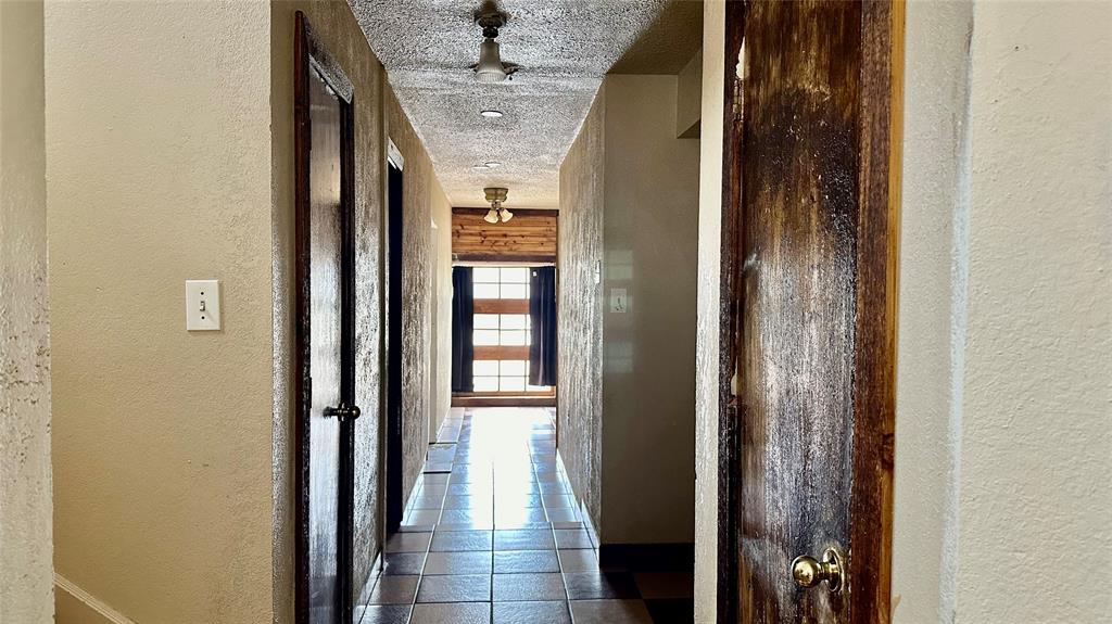 924 S Old Orchard Lane Property Photo 12