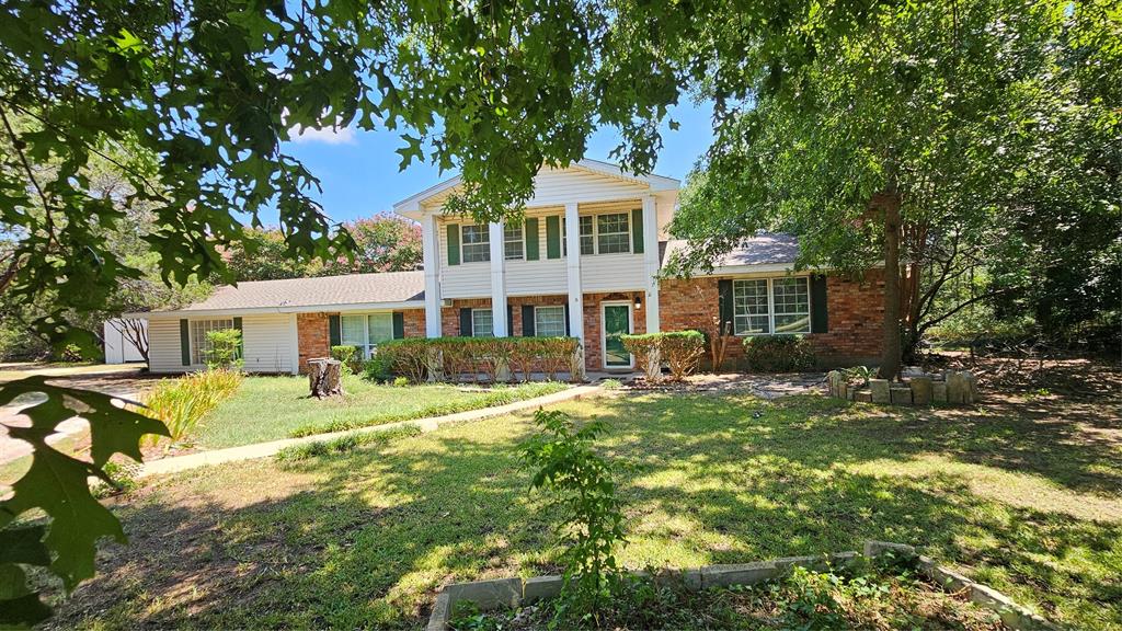 124 Oak Springs Boulevard Property Photo 1