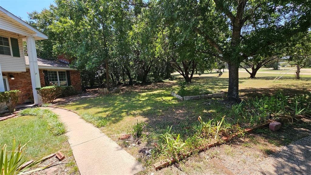 124 Oak Springs Boulevard Property Photo 22