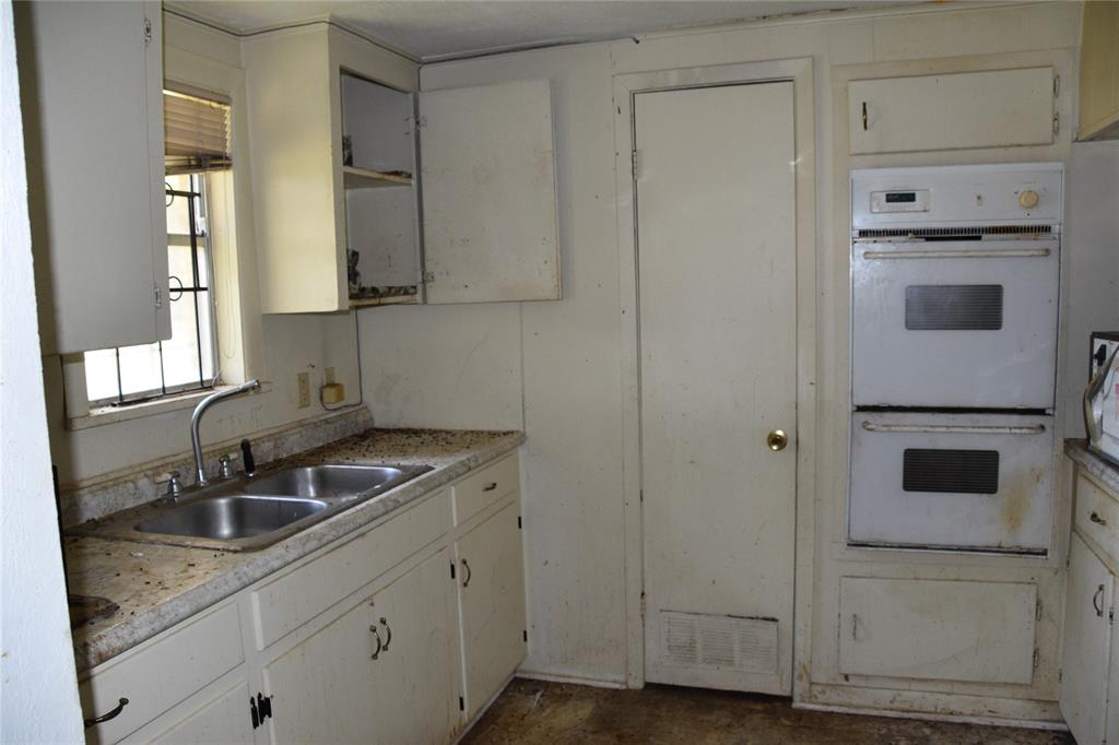 1514 Gary Street Property Photo 6
